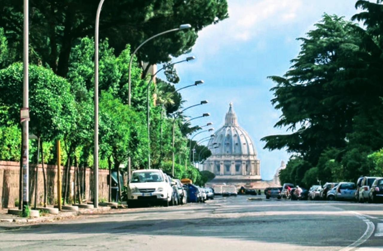 Vatican Area Piccolomini House Superattico Ristrutturato E Arredato Rome Exterior photo